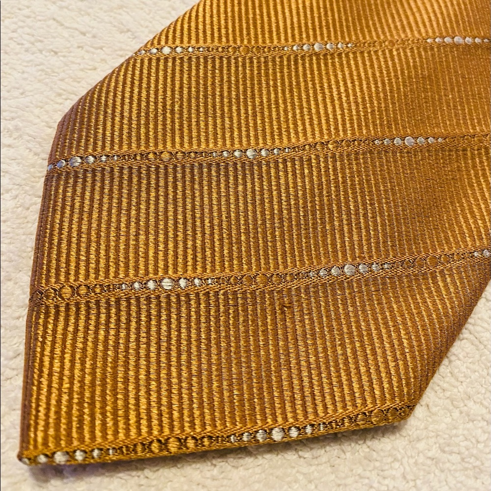 Brand New Stylish Tie By BACHRACH
